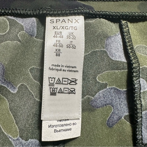 SPANX WOMEN SUNSHINE SHORTS “4”in GREEN CAMOUFLAGE SIZE(XL) - Picture 12 of 12